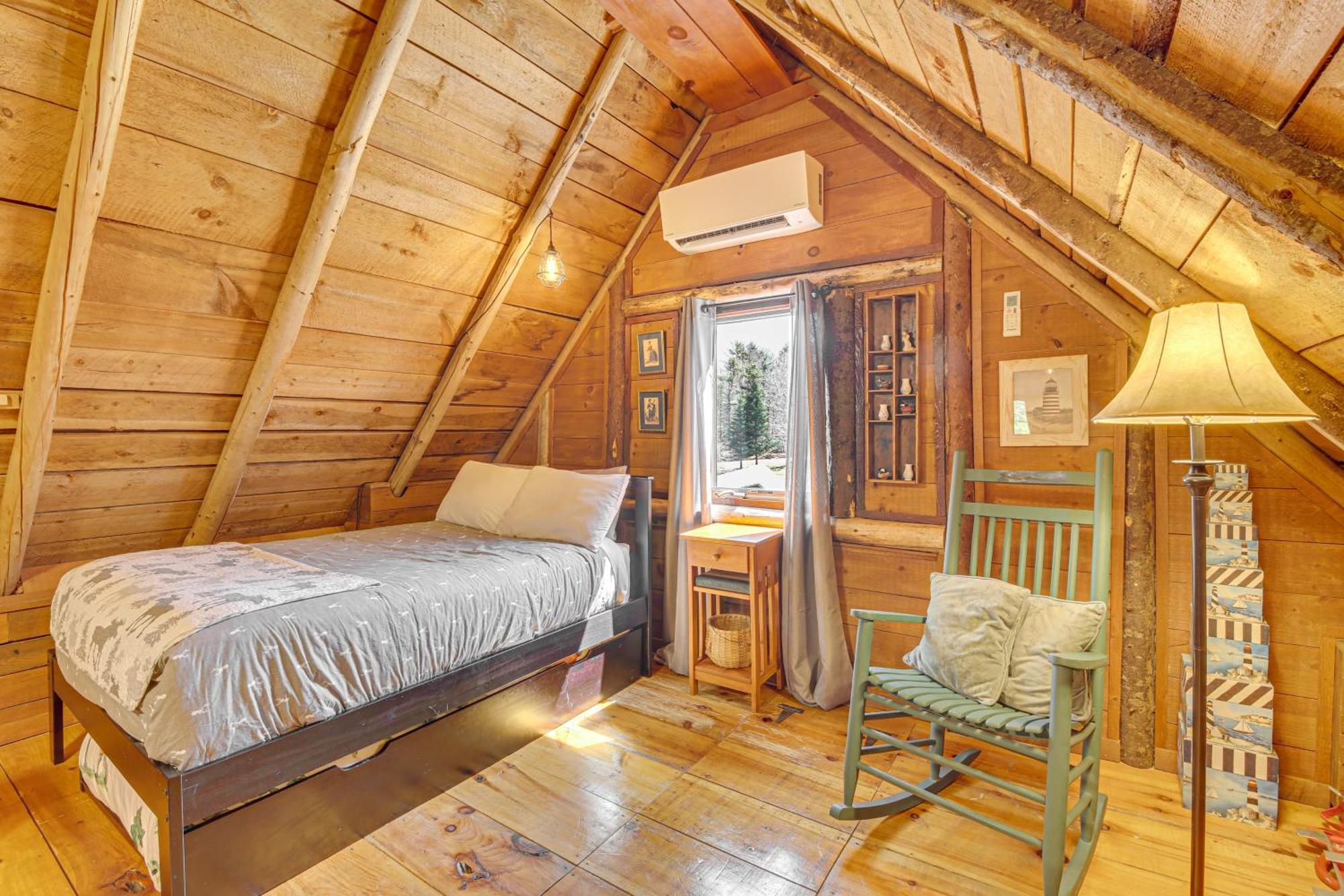 Rustic Searsport Cabin Loft And Sunroom On 10 Acres 외부 사진