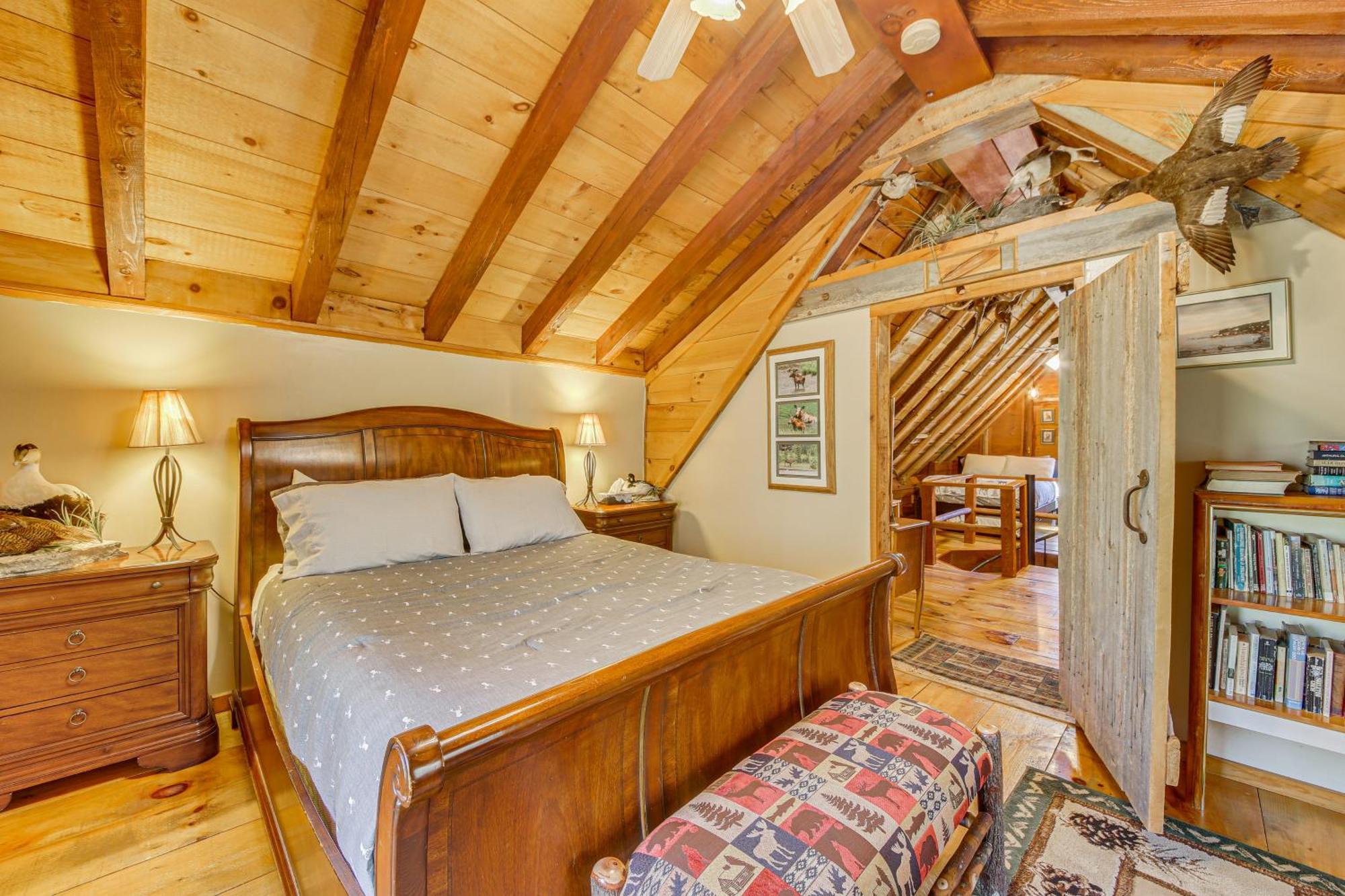 Rustic Searsport Cabin Loft And Sunroom On 10 Acres 외부 사진