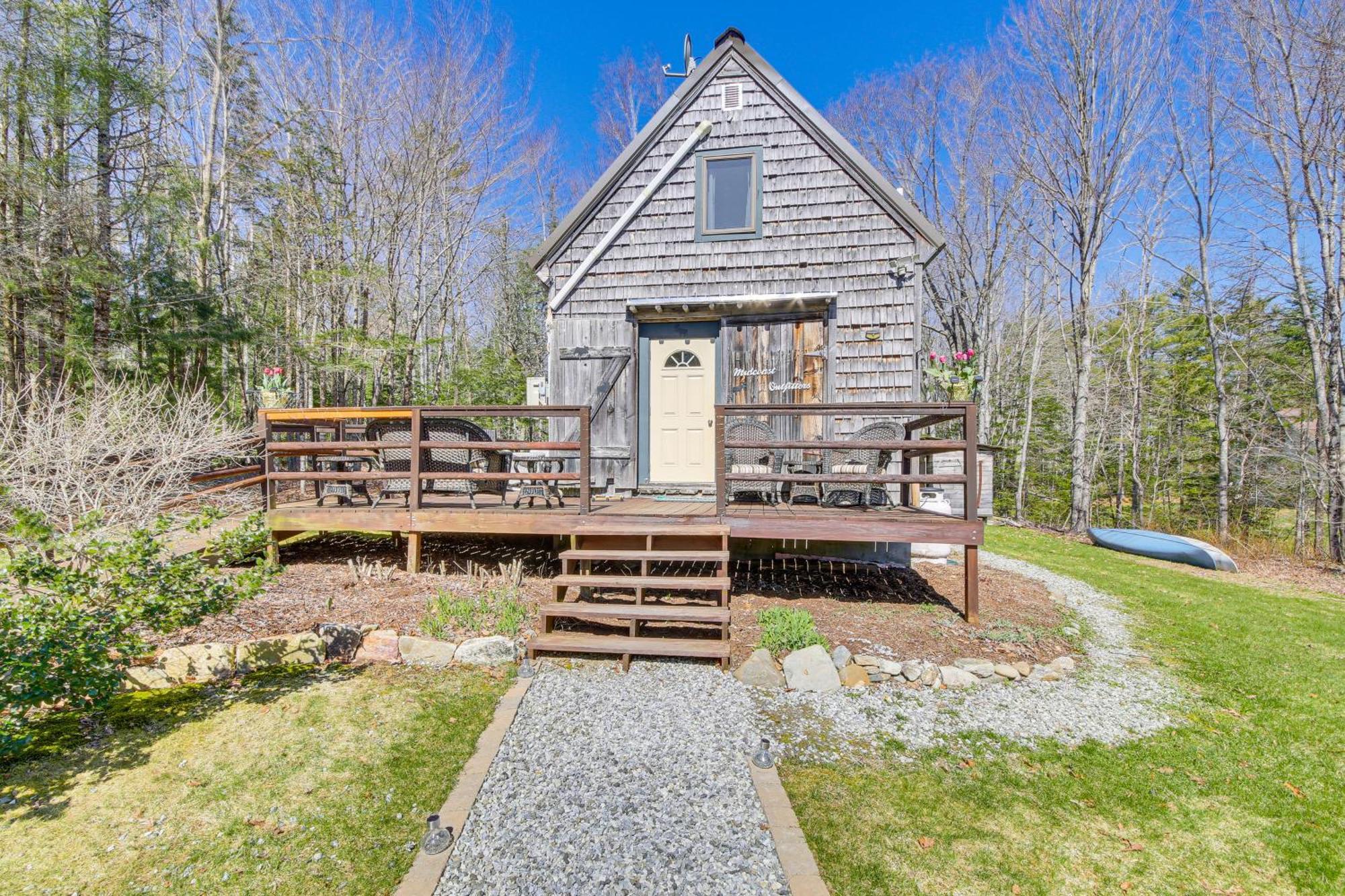 Rustic Searsport Cabin Loft And Sunroom On 10 Acres 외부 사진