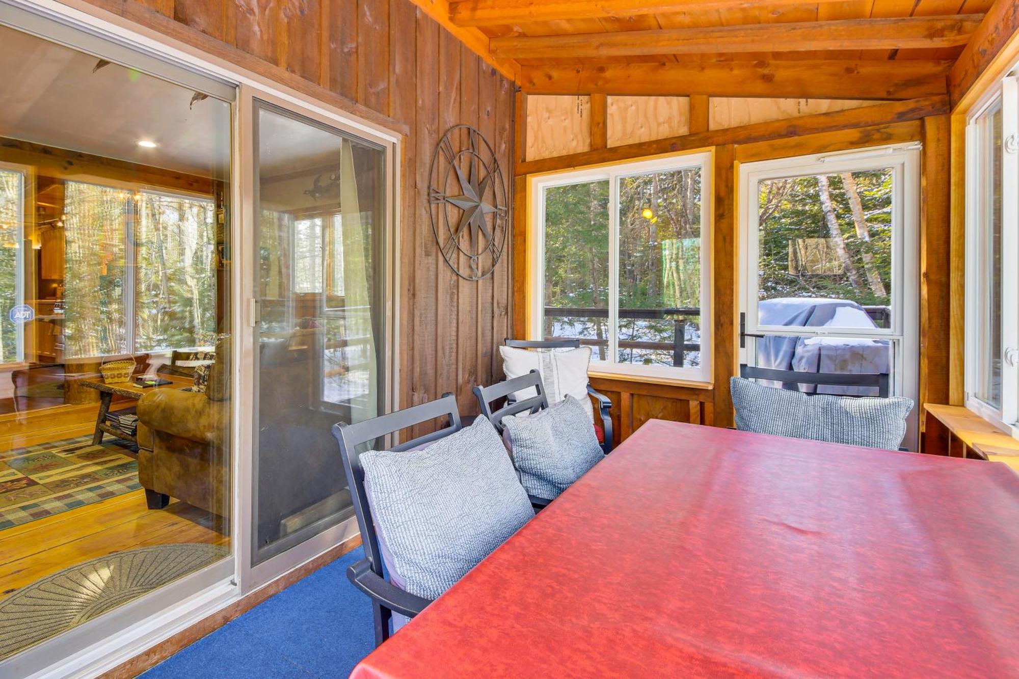 Rustic Searsport Cabin Loft And Sunroom On 10 Acres 외부 사진