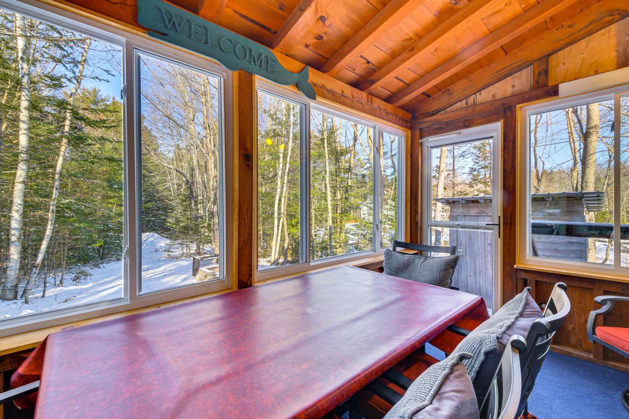 Rustic Searsport Cabin Loft And Sunroom On 10 Acres 외부 사진